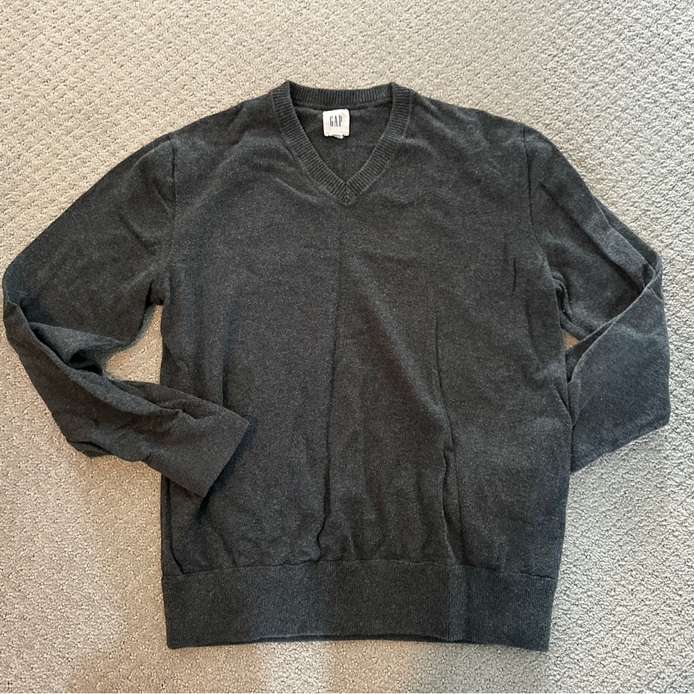 Gap Men’s Sweater - Vneck